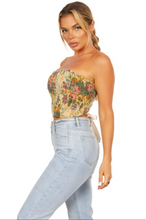 Load image into Gallery viewer, Diana Floral Top
